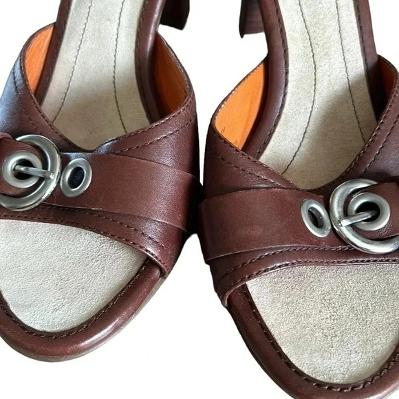 Rockport women shoes,sandal,brown,leather slip on mules ,heels , buckle accent - Picture 11 of 15